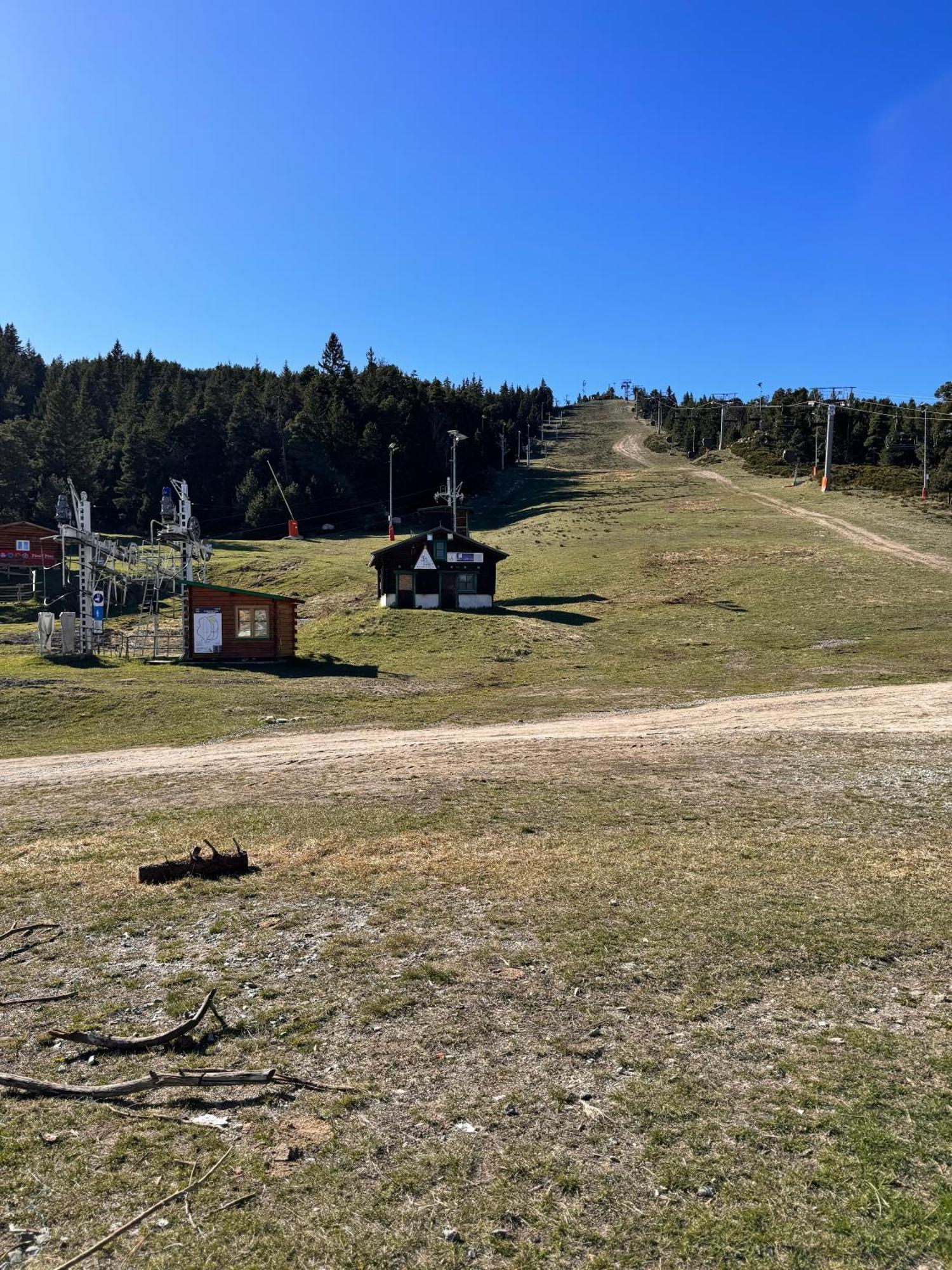 Bolquere Pyrenees 2000Studio La Poule Au Pot Pieds Des Pistes Font Romeu Pyrenees 2000アパートメント エクステリア 写真